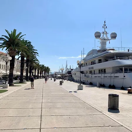 Wild Rose Трогир