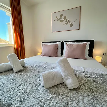 Wild Rose Трогир